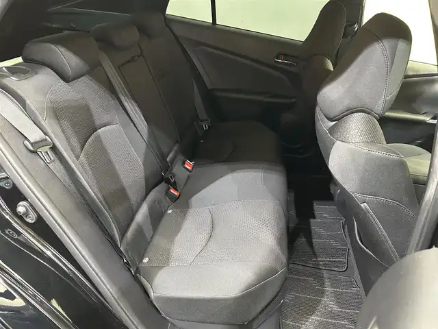 トヨタ プリウス S 愛媛県 2020(令2)年 4.8万km アティチュードブラックマイカ 純正SDナビ　Bluetooth　フルセグ　CD　DVD　バックカメラ　トヨタセーフティセンス　レーンキープ　レーダークルーズコントロール　ビルトインETC　１５インチアルミホイール