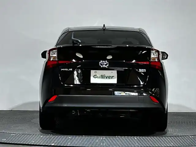 トヨタ プリウス S 愛媛県 2020(令2)年 4.8万km アティチュードブラックマイカ 純正SDナビ　Bluetooth　フルセグ　CD　DVD　バックカメラ　トヨタセーフティセンス　レーンキープ　レーダークルーズコントロール　ビルトインETC　１５インチアルミホイール