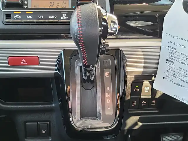 スズキ スペーシア カスタム HYBRID XS 福岡県 2018(平30)年 9.8万km ブレイブカーキパール/ブラック2トーン 純正７インチナビ/Bluetooth/フルセグＴＶ/ＣＤ／ＤＶＤ再生機能有/全周囲カメラ/ステアリングリモコン/ＥＴＣ/両側パワースライドドア/ハーフレザーシート/シートヒーター/ＨＵＤ/純正１５インチアルミホイール/純正フロアマット/レーダーブレーキサポート/コーナーセンサー/サイドバイザー/スペアキー