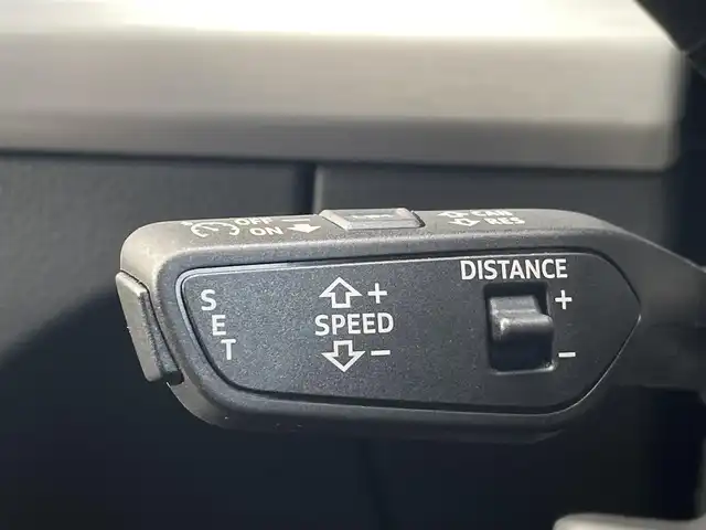 アウディ アウディ Ｑ５ SB 40TDIクワトロ Sライン 三重県 2023(令5)年 1.9万km グレー ACC/衝突軽減B/アクティブレーンアシスト/パノラマサンルーフ/バーチャルコックピット/純正ナビ/全方位カメラ/フルセグTVチューナー/AppleCarPlay/AndroidAuto/アンビエントライト/アウディドライブセレクト/シートヒーター/純正19インチアルミ/・Sラインプラスパッケージ/アーティフィシャルインテリアレザー/全席シートヒーター/アコースティックガラス/・コンフォートパッケージ/ワイヤレスチャージ/リヤシートUSBチャージング/ステアリングヒーター/純正前後ドラレコ