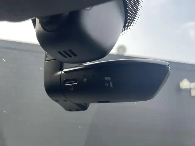 アウディ アウディ Ｑ５ SB 40TDIクワトロ Sライン 三重県 2023(令5)年 1.9万km グレー ACC/衝突軽減B/アクティブレーンアシスト/パノラマサンルーフ/バーチャルコックピット/純正ナビ/全方位カメラ/フルセグTVチューナー/AppleCarPlay/AndroidAuto/アンビエントライト/アウディドライブセレクト/シートヒーター/純正19インチアルミ/・Sラインプラスパッケージ/アーティフィシャルインテリアレザー/全席シートヒーター/アコースティックガラス/・コンフォートパッケージ/ワイヤレスチャージ/リヤシートUSBチャージング/ステアリングヒーター/純正前後ドラレコ
