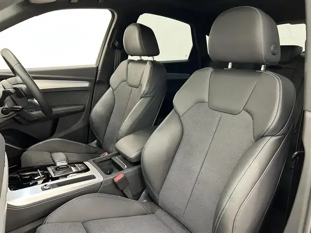 アウディ アウディ Ｑ５ SB 40TDIクワトロ Sライン 岡山県 2023(令5)年 2万km グレー ACC/衝突軽減B/アクティブレーンアシスト/パノラマサンルーフ/バーチャルコックピット/純正ナビ/全方位カメラ/フルセグTVチューナー/AppleCarPlay/AndroidAuto/アンビエントライト/アウディドライブセレクト/シートヒーター/純正19インチアルミ/・Sラインプラスパッケージ/アーティフィシャルインテリアレザー/全席シートヒーター/アコースティックガラス/・コンフォートパッケージ/ワイヤレスチャージ/リヤシートUSBチャージング/ステアリングヒーター/純正前後ドラレコ