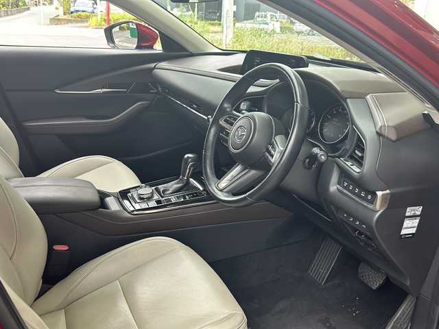 マツダ ＣＸ－３０ 20S Lパッケージ 静岡県 2020(令2)年 4.8万km ソウルレッドクリスタルM 純正ナビ/・FM/・AM/・Bluetooth/・USB/・CD/DVD/・メモリーオーディオ/・フルセグTV/・HDMI/主要装備/・３６０°ビューモニター/・ＬＥＤヘッドライト/・ブラインドスポットモニタリング/・ＥＴＣ/・パワーバックドア/・ステアリングヒーター/・レーダークルーズコントロール/・シートヒーター/・ＢＯＳＥサウンドシステム/・１２スピーカー/・パドルシフト/・ドライブレコーダー/・衝突被害軽減システム/・レーンキープアシスト