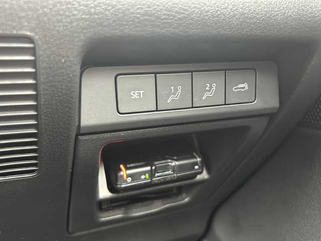 マツダ ＣＸ－３０ 20S Lパッケージ 静岡県 2020(令2)年 4.8万km ソウルレッドクリスタルM 純正ナビ/・FM/・AM/・Bluetooth/・USB/・CD/DVD/・メモリーオーディオ/・フルセグTV/・HDMI/主要装備/・３６０°ビューモニター/・ＬＥＤヘッドライト/・ブラインドスポットモニタリング/・ＥＴＣ/・パワーバックドア/・ステアリングヒーター/・レーダークルーズコントロール/・シートヒーター/・ＢＯＳＥサウンドシステム/・１２スピーカー/・パドルシフト/・ドライブレコーダー/・衝突被害軽減システム/・レーンキープアシスト