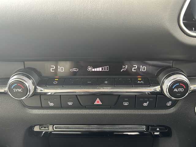 マツダ ＣＸ－３０ 20S Lパッケージ 静岡県 2020(令2)年 4.8万km ソウルレッドクリスタルM 純正ナビ/・FM/・AM/・Bluetooth/・USB/・CD/DVD/・メモリーオーディオ/・フルセグTV/・HDMI/主要装備/・３６０°ビューモニター/・ＬＥＤヘッドライト/・ブラインドスポットモニタリング/・ＥＴＣ/・パワーバックドア/・ステアリングヒーター/・レーダークルーズコントロール/・シートヒーター/・ＢＯＳＥサウンドシステム/・１２スピーカー/・パドルシフト/・ドライブレコーダー/・衝突被害軽減システム/・レーンキープアシスト
