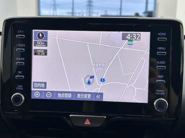 トヨタ ヤリスクロス ハイブリッド Z 宮城県 2020(令2)年 5.4万km ホワイトパールクリスタルシャイン 寒冷地仕様//4WD//純正ディスプレイオーディオナビ/（Apple Car Play/Android Auto/Bluetooth）//フルセグ//パノラミックビューモニター//パワーバックドア//アドバンスドパーク//運転席パワーシート//電動パーキング/ブレーキホールド//車両接近通報装置//合皮シート//シートヒーター(D＋N席)//ステアリングヒーター//ビルトインETC//ドライブブレコーダー//純正フロアマット//純正18インチアルミホイル//TOYOTA Safety Sense/・プリクラッシュセーフティ/・レーントレーシングアシスト/・レーダークルーズコントロール/・オートマチックハイビーム/・ロードサインアシスト/・ドライバー異常時対応システム/・プロアクティブドライビングアシスト/・発進遅れ告知機能//スペアキー