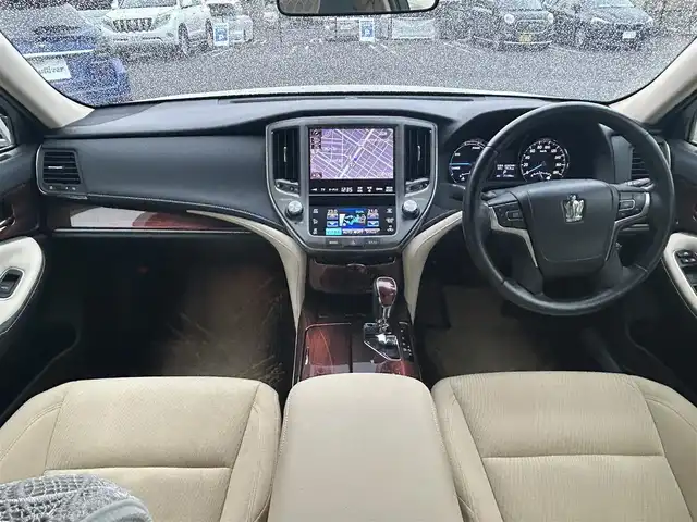 トヨタ クラウン ハイブリッド ロイヤルサルーン 広島県 2013(平25)年 7.2万km プレシャスシルバー HDDナビ/フルセグテレビ/Bluetooth/USB/バックカメラ/ウィンカーミラー/クルーズコントロール/ドアバイザー/プッシュスタート/ビルドインETC/LEDヘッドライト