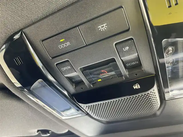 トヨタ ランドクルーザー ２５０ VX 石川県 2024(令6)年 0.8万km パール 4WD/ワンオーナー/純正ナビ/TV/全方位カメラ/サンルーフ/革シート/シートヒーター&クーラー/パワーバックドア/ビルトインETC2.0/ルーフレール/トヨタセーフティセンス/レーダークルーズ/クリアランスソナー/スマートキー/プッシュスタート/電動ミラー/保証書/取説