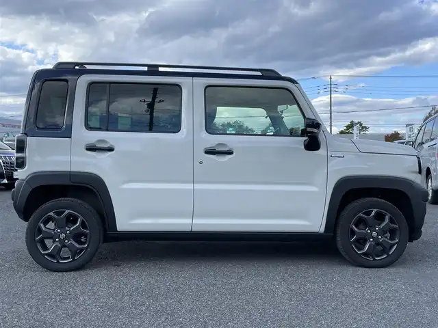 スズキ ハスラー タフワイルド 道央・札幌 2024(令6)年 1.4万km パールⅡ ４WD/ワンオーナー/スズキセーフティサポート/社外メモリーナビ/AM/FM/BT/CD/DVD/フルセグ/衝突被害軽減ブレーキ/横滑り防止装置/レーダークルーズコントロール/ダウンヒルアシストコントロール/グリップコントロール/レーンキープアシスト/クリアランスソナー/バックカメラ/ビルトインETC/アイドリングストップ/前席シートヒーター/革巻きステアリング/ステアリングリモコン/プッシュスタート/スマートキー/LEDヘッドライト/オートライト/オートマチックハイビーム/フォグランプ/電動格納ミラー/ヒーテッドドアミラー/ウィンカーミラー/社外フロアマット/ドアバイザー/スペアキー/ルーフレール
