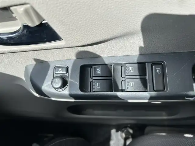 ダイハツ ミラ イース X SA 愛媛県 2013(平25)年 4.6万km ブライトシルバーメタリック 衝突被害軽減装置/アイドリングストップ/ETC/carrozzeriaカーオーディオ/電格ミラー/ヘッドライトレベライザー/ドアバイザー/シガーソケット/ISOFIX/横滑り防止装置/禁煙車/現状サマー(社外AW)(155/65/R14)/AUTOBACS MaxrunEfficia