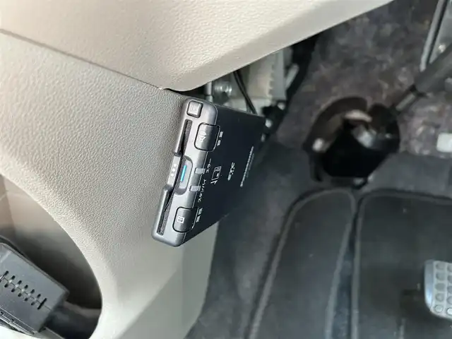 ダイハツ ミラ イース X SA 愛媛県 2013(平25)年 4.6万km ブライトシルバーメタリック 衝突被害軽減装置/アイドリングストップ/ETC/carrozzeriaカーオーディオ/電格ミラー/ヘッドライトレベライザー/ドアバイザー/シガーソケット/ISOFIX/横滑り防止装置/禁煙車/現状サマー(社外AW)(155/65/R14)/AUTOBACS MaxrunEfficia