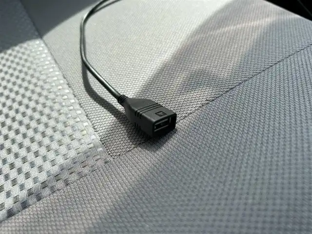 ダイハツ ミラ イース X SA 愛媛県 2013(平25)年 4.6万km ブライトシルバーメタリック 衝突被害軽減装置/アイドリングストップ/ETC/carrozzeriaカーオーディオ/電格ミラー/ヘッドライトレベライザー/ドアバイザー/シガーソケット/ISOFIX/横滑り防止装置/禁煙車/現状サマー(社外AW)(155/65/R14)/AUTOBACS MaxrunEfficia