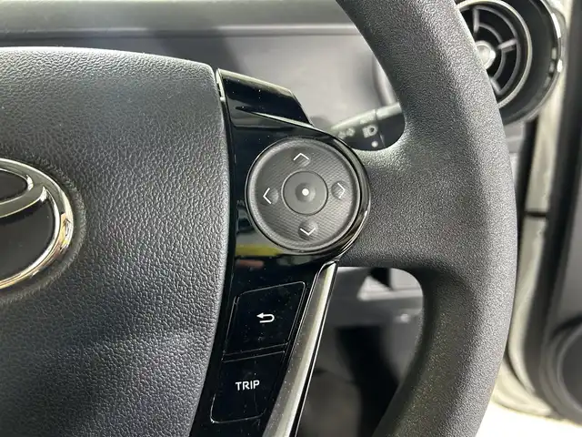 トヨタ アクア S スタイルブラック 佐賀県 2019(平31)年 7.7万km ホワイトパールクリスタルシャイン 純正ナビ/（AM FM CD DVD BT）/バックカメラ　/衝突軽減　/先行車発進告知機能　/レーンキープ　/横滑り防止　/コーナーセンサー　/パーキングサポートブレーキ　/純正フロアマット　/オートライト　/オートハイビーム　/電格ミラー　/バイザー