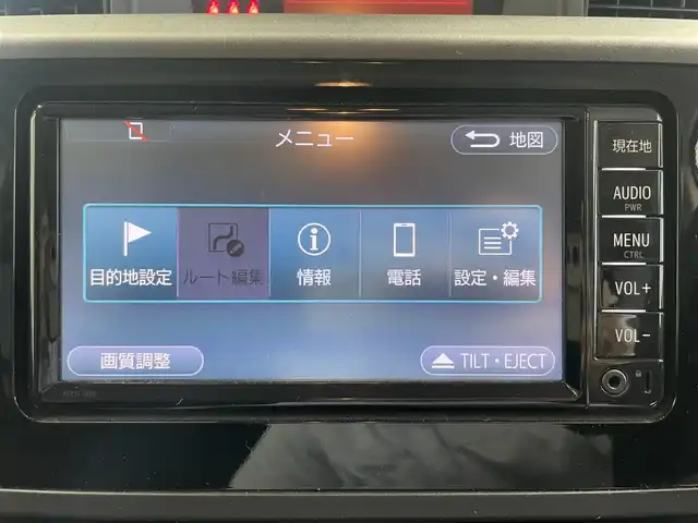 トヨタ タンク X S 鹿児島県 2018(平30)年 7万km ブライトシルバーM 禁煙車　/ナビ(CD/ワンセグTV/Bluetooth)　/バックカメラ　/片側パワースライドドア　/衝突軽減　/前後ドライブレコーダー　/ＥＴＣ　/オートライト　/ヘッドライトレベライザー　/社外アルミホイール　/アイドリングストップ　/純正フロアマット/ステアリングリモコン/電格ミラー