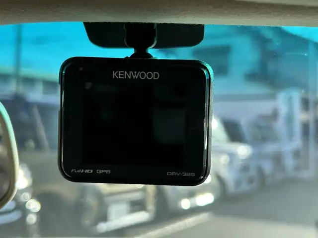 トヨタ クラウン ロイヤル ロイヤルサルーン プレミアム21 愛知県 2001(平13)年 3.6万km ホワイトパールクリスタルシャイン 純正ナビTV/ETC/ドライブレコーダー/クルーズコントロール/オートライト/オートエアコン/ステアリングカバー付/全席パワーシート/電動リアサンシェード/純正15インチアルミホイール/スペアキー/禁煙車