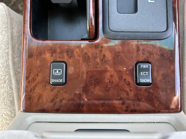 トヨタ クラウン ロイヤル ロイヤルサルーン プレミアム21 愛知県 2001(平13)年 3.6万km ホワイトパールクリスタルシャイン 純正ナビTV/ETC/ドライブレコーダー/クルーズコントロール/オートライト/オートエアコン/ステアリングカバー付/全席パワーシート/電動リアサンシェード/純正15インチアルミホイール/スペアキー/禁煙車