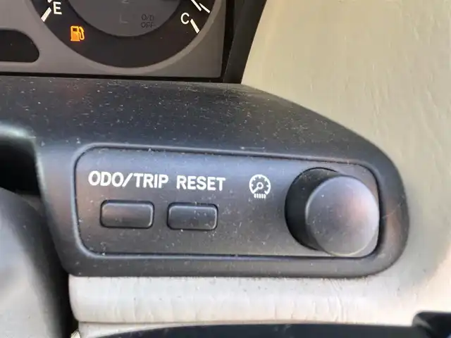 トヨタ クラウン ロイヤル ロイヤルサルーン プレミアム21 愛知県 2001(平13)年 3.6万km ホワイトパールクリスタルシャイン 純正ナビTV/ETC/ドライブレコーダー/クルーズコントロール/オートライト/オートエアコン/ステアリングカバー付/全席パワーシート/電動リアサンシェード/純正15インチアルミホイール/スペアキー/禁煙車