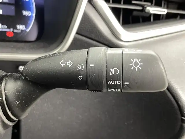 トヨタ カローラ クロス ハイブリッド Z 福井県 2023(令5)年 1.4万km アティチュードブラックマイカ 純正メモリナビ機能付きディスプレイオーディオ（FM/AM/BT/USB/AppleCArPlay/androidAuto）　シートヒーター/ハーフレザーシート/パワーバックドア/純正ビルトインETC/トヨタセーフティセンス