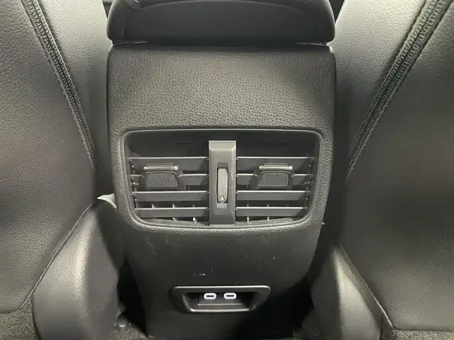 トヨタ カローラ クロス ハイブリッド Z 福井県 2023(令5)年 1.4万km アティチュードブラックマイカ 純正メモリナビ機能付きディスプレイオーディオ（FM/AM/BT/USB/AppleCArPlay/androidAuto）　シートヒーター/ハーフレザーシート/パワーバックドア/純正ビルトインETC/トヨタセーフティセンス