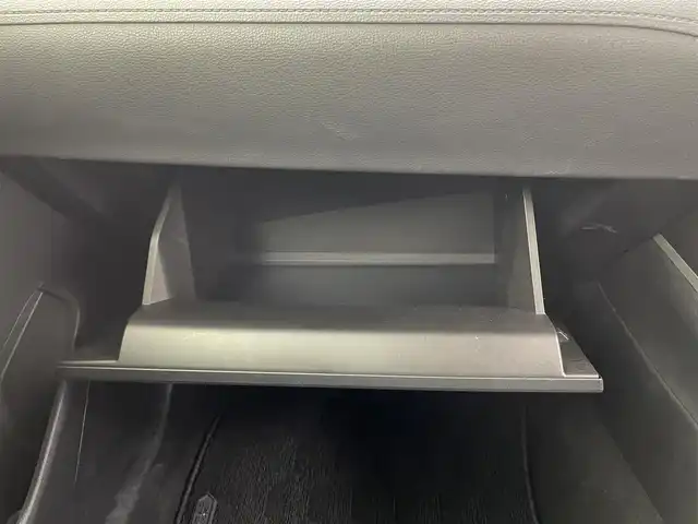 トヨタ カローラ クロス ハイブリッド Z 福井県 2023(令5)年 1.4万km アティチュードブラックマイカ 純正メモリナビ機能付きディスプレイオーディオ（FM/AM/BT/USB/AppleCArPlay/androidAuto）　シートヒーター/ハーフレザーシート/パワーバックドア/純正ビルトインETC/トヨタセーフティセンス