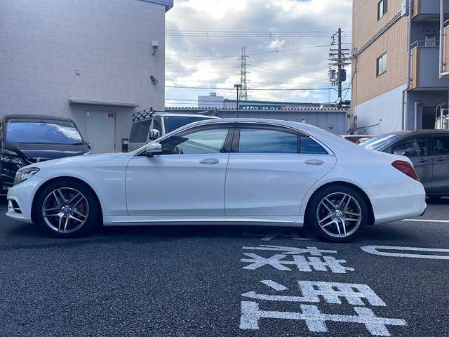 メルセデス・ベンツ Ｓ５５０Ｌ AMG スポーツエディション 大阪府 2014(平26)年 7.6万km ダイヤモンドホワイト 純正ナビ/フルセグTV/Bluetoothオーディーオ/6連奏DVD／CD/ブルメスターサウンド/全周囲カメラ/バックカメラ/衝突軽減ブレーキ/車線逸脱警報/レーダークルーズコントロール/サンルーフ/レザーシート/全席パワーシート/シートヒーター/エアシート/LEDライト/純正19インチアルミホイル