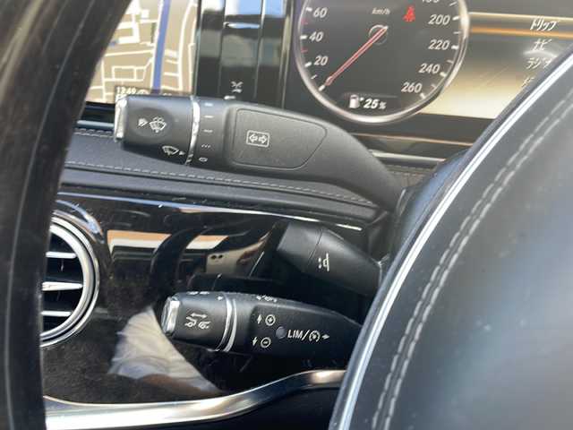 メルセデス・ベンツ Ｓ５５０Ｌ AMG スポーツエディション 大阪府 2014(平26)年 7.6万km ダイヤモンドホワイト 純正ナビ/フルセグTV/Bluetoothオーディーオ/6連奏DVD／CD/ブルメスターサウンド/全周囲カメラ/バックカメラ/衝突軽減ブレーキ/車線逸脱警報/レーダークルーズコントロール/サンルーフ/レザーシート/全席パワーシート/シートヒーター/エアシート/LEDライト/純正19インチアルミホイル