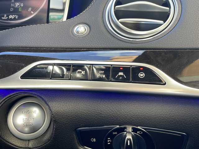 メルセデス・ベンツ Ｓ５５０Ｌ AMG スポーツエディション 大阪府 2014(平26)年 7.6万km ダイヤモンドホワイト 純正ナビ/フルセグTV/Bluetoothオーディーオ/6連奏DVD／CD/ブルメスターサウンド/全周囲カメラ/バックカメラ/衝突軽減ブレーキ/車線逸脱警報/レーダークルーズコントロール/サンルーフ/レザーシート/全席パワーシート/シートヒーター/エアシート/LEDライト/純正19インチアルミホイル