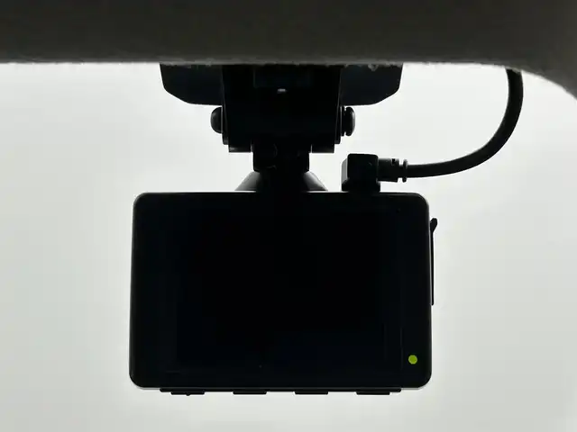 日産 ジューク 15RX アーバン スタイリッシュブラック 熊本県 2013(平25)年 8.1万km サファイアブラック 禁煙車　/社外ナビCN-A5300D（ＣＤ・ＤＶＤ・ワンセグ・ＢＴ・ｉｐｏｄ・ＵＳＢ）/バックカメラ　/社外前方ドライブレコーダー　/ＥＴＣ　/横滑り防止/純正フロアマット　/純正１７インチＡＷ　/オートライト　/ＬＥＤヘッドライト/フォグライト/スマートキー/プッシュスタート