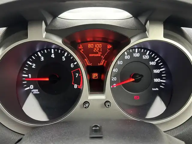 日産 ジューク 15RX アーバン スタイリッシュブラック 熊本県 2013(平25)年 8.1万km サファイアブラック 禁煙車　/社外ナビCN-A5300D（ＣＤ・ＤＶＤ・ワンセグ・ＢＴ・ｉｐｏｄ・ＵＳＢ）/バックカメラ　/社外前方ドライブレコーダー　/ＥＴＣ　/横滑り防止/純正フロアマット　/純正１７インチＡＷ　/オートライト　/ＬＥＤヘッドライト/フォグライト/スマートキー/プッシュスタート