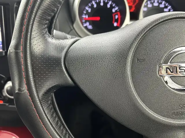 日産 ジューク 15RX アーバン スタイリッシュブラック 熊本県 2013(平25)年 8.1万km サファイアブラック 禁煙車　/社外ナビCN-A5300D（ＣＤ・ＤＶＤ・ワンセグ・ＢＴ・ｉｐｏｄ・ＵＳＢ）/バックカメラ　/社外前方ドライブレコーダー　/ＥＴＣ　/横滑り防止/純正フロアマット　/純正１７インチＡＷ　/オートライト　/ＬＥＤヘッドライト/フォグライト/スマートキー/プッシュスタート