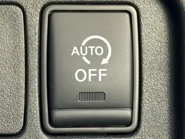 日産 セレナ ハイウェイスター V 千葉県 2022(令4)年 1.5万km ダイヤモンドブラック プロパイロット/ALPINE11インチフルセグナビ/フリップダウンモニター/アラウンドビューモニター/ＨＤＭＩポート/ＵＳＢポート/インテリジェントクルーズコントロール/エマージェンシーブレーキ/両側パワースライド/スマートルームミラー/ブラインドスポットモニター/アイドリングストップ/ステアリングスイッチ/コーナーセンサー/ドアバイザー/ドライブレコーダー前後/ウィンカーミラー/ＥＴＣ/リア5面スモークフィルム/フロアマット/セーフティパックＡ