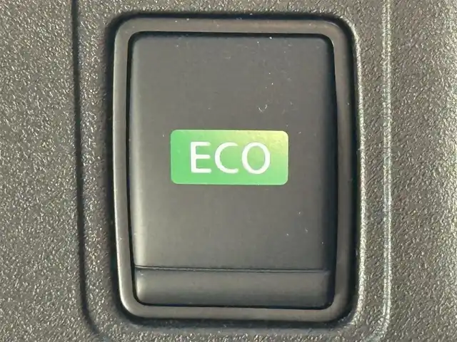 日産 セレナ ハイウェイスター V 千葉県 2022(令4)年 1.5万km ダイヤモンドブラック プロパイロット/ALPINE11インチフルセグナビ/フリップダウンモニター/アラウンドビューモニター/ＨＤＭＩポート/ＵＳＢポート/インテリジェントクルーズコントロール/エマージェンシーブレーキ/両側パワースライド/スマートルームミラー/ブラインドスポットモニター/アイドリングストップ/ステアリングスイッチ/コーナーセンサー/ドアバイザー/ドライブレコーダー前後/ウィンカーミラー/ＥＴＣ/リア5面スモークフィルム/フロアマット/セーフティパックＡ