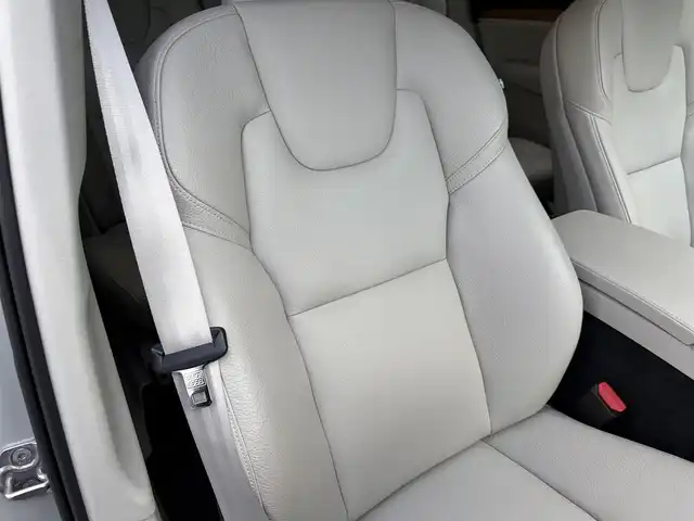 ボルボ ＸＣ９０ B5 AWD モーメンタム 福島県 2021(令3)年 2.8万km パール 純正ナビ(BT/USB)/フルセグTV/ETC/アダプティブクルーズコントロール/ステアリングスイッチ/ステアリングヒーター/白レザーシート/シートヒーター/パワーシート/パワーバックドア/ワイアレスチャージャー/アダプティブベンディングライト/純正19AW/取扱説明書/保証書/スペアキー