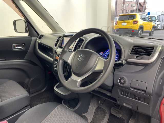 スズキ ソリオ X DJE 兵庫県 2013(平25)年 6.1万km フェニックスレッドパール ・社外ナビ＆BT＆DVD/・左側パワースライドドア/・右側イージークローザードア/・スマートキー/・プッシュスタート/・アイドリングストップ/・横滑り防止装置/・シートバックテーブル/・純正15インチアルミホイール/・電動格納ミラー/・純正フロアマット/・ハロゲンライト