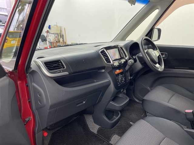 スズキ ソリオ X DJE 兵庫県 2013(平25)年 6.1万km フェニックスレッドパール ・社外ナビ＆BT＆DVD/・左側パワースライドドア/・右側イージークローザードア/・スマートキー/・プッシュスタート/・アイドリングストップ/・横滑り防止装置/・シートバックテーブル/・純正15インチアルミホイール/・電動格納ミラー/・純正フロアマット/・ハロゲンライト