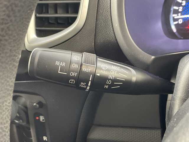 スズキ ソリオ X DJE 兵庫県 2013(平25)年 6.1万km フェニックスレッドパール ・社外ナビ＆BT＆DVD/・左側パワースライドドア/・右側イージークローザードア/・スマートキー/・プッシュスタート/・アイドリングストップ/・横滑り防止装置/・シートバックテーブル/・純正15インチアルミホイール/・電動格納ミラー/・純正フロアマット/・ハロゲンライト