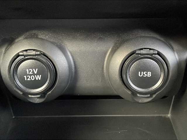 スズキ スイフト HYBRID RS 徳島県 2018(平30)年 3.9万km スピーディーブルーM セーフティパッケージ/デュアルセンサーブレーキサポート/レーダークルーズコントロール/レーンキープアシスト/横滑り防止装置/全周囲モニター用カメラ装着車/純正8型ナビ/（Bluetooth/フルセグ/CD/DVD/SD）/パドルシフト/シートヒーター/ドライブレコーダー/ビルトインETC/純正フロアマット/LEDヘッドライト