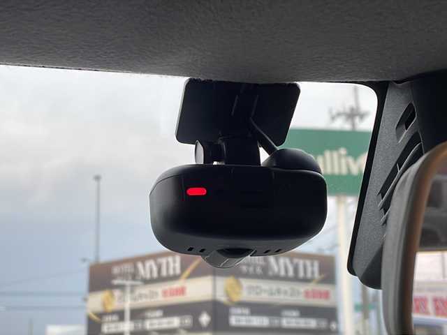 スズキ スイフト HYBRID RS 徳島県 2018(平30)年 3.9万km スピーディーブルーM セーフティパッケージ/デュアルセンサーブレーキサポート/レーダークルーズコントロール/レーンキープアシスト/横滑り防止装置/全周囲モニター用カメラ装着車/純正8型ナビ/（Bluetooth/フルセグ/CD/DVD/SD）/パドルシフト/シートヒーター/ドライブレコーダー/ビルトインETC/純正フロアマット/LEDヘッドライト