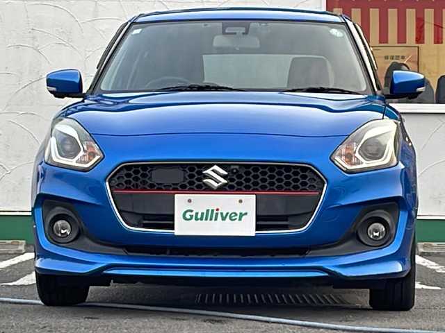 スズキ スイフト HYBRID RS 徳島県 2018(平30)年 3.9万km スピーディーブルーM セーフティパッケージ/デュアルセンサーブレーキサポート/レーダークルーズコントロール/レーンキープアシスト/横滑り防止装置/全周囲モニター用カメラ装着車/純正8型ナビ/（Bluetooth/フルセグ/CD/DVD/SD）/パドルシフト/シートヒーター/ドライブレコーダー/ビルトインETC/純正フロアマット/LEDヘッドライト