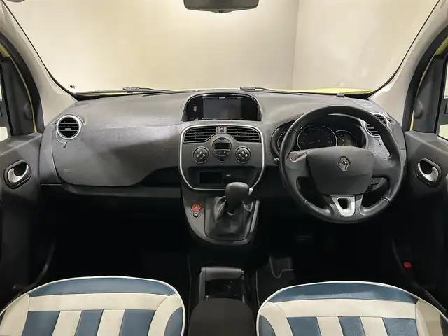 ルノー カングー ゼン 愛知県 2016(平28)年 4.6万km ジョンアグリュム カロッツェリアナビ/フルセグTV/バックカメラ/ＥＴＣ/シートカバー取付/ドアバイザー