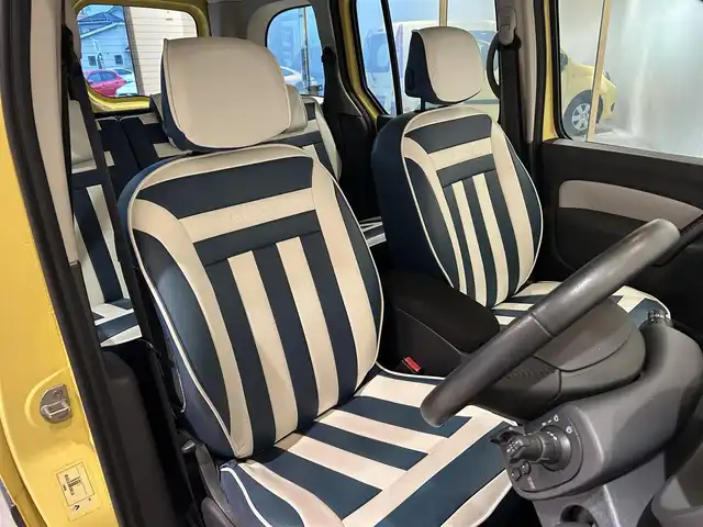 ルノー カングー ゼン 愛知県 2016(平28)年 4.6万km ジョンアグリュム カロッツェリアナビ/フルセグTV/バックカメラ/ＥＴＣ/シートカバー取付/ドアバイザー