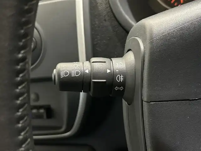 ルノー カングー ゼン 愛知県 2016(平28)年 4.6万km ジョンアグリュム カロッツェリアナビ/フルセグTV/バックカメラ/ＥＴＣ/シートカバー取付/ドアバイザー