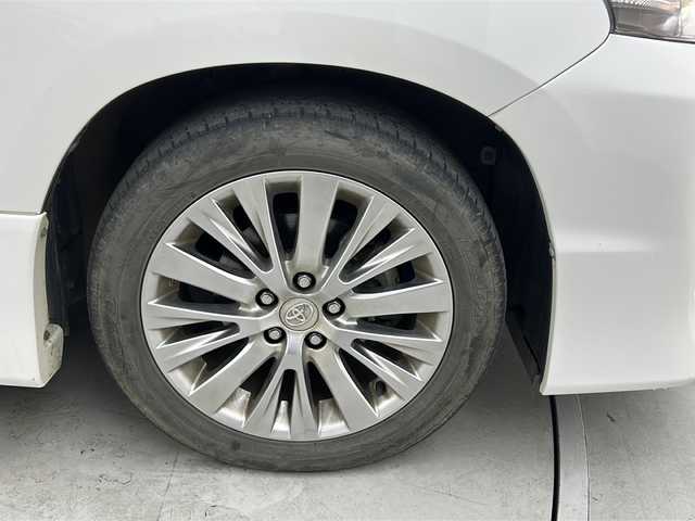 トヨタ ヴェルファイア 2．4Z ゴールデンアイズ 群馬県 2013(平25)年 6.4万km ホワイトパールクリスタルシャイン 純正８型ナビ　純正９型後席モニター　トヨタプレミアムサウンド　バックカメラ　クルーズコントロール　ＨＩＤヘッドライト　両側電動スライドドア　電動リアゲート　前後ドラレコ　ビルトインＥＴＣ　禁煙