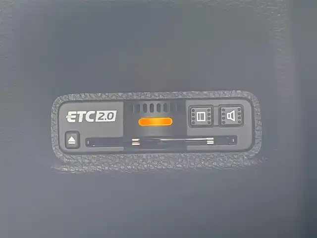 ホンダ シビック ハッチバック 愛媛県 2021(令3)年 6.9万km クリスタルブラックパール 純正ナビ/（BT/CD/DVD/USB/フルセグTV）/バックカメラ/ETC2.0/アダプティブクルーズコントロール/黒ハーフレザーシート/LEDヘッドライト/前席パワーシート/前席シートヒーター/オートブレーキホールド/電動サイドブレーキ/革巻きステアリング/ステアリングスイッチ/プッシュスタート/スマートキー/社外17インチアルミホイール/積込純正AW付サマータイヤ