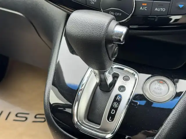 日産 セレナ HWS S HV Vセレ +Sefty Aセーフ 滋賀県 2015(平27)年 7.1万km タイガーアイブラウン 禁煙車/純正7型SDナビ/・MP315D-W/（Bluetooth/CD/DVD/USB/フルセグ）/後席11インチモニター/両側自動スライドドア/踏み間違い防止/レーンキープアシスト/クルーズコントロール/LEDヘッドライト/純正１６AW/ビルトインETC/スマートキー/プッシュスタート
