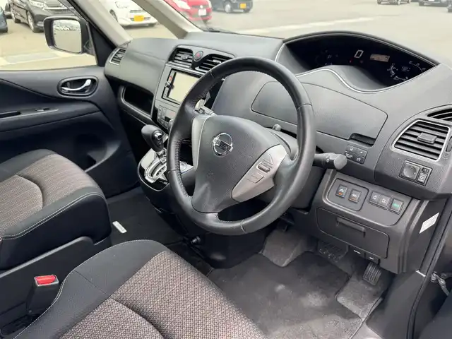 日産 セレナ HWS S HV Vセレ +Sefty Aセーフ 滋賀県 2015(平27)年 7.1万km タイガーアイブラウン 禁煙車/純正7型SDナビ/・MP315D-W/（Bluetooth/CD/DVD/USB/フルセグ）/後席11インチモニター/両側自動スライドドア/踏み間違い防止/レーンキープアシスト/クルーズコントロール/LEDヘッドライト/純正１６AW/ビルトインETC/スマートキー/プッシュスタート