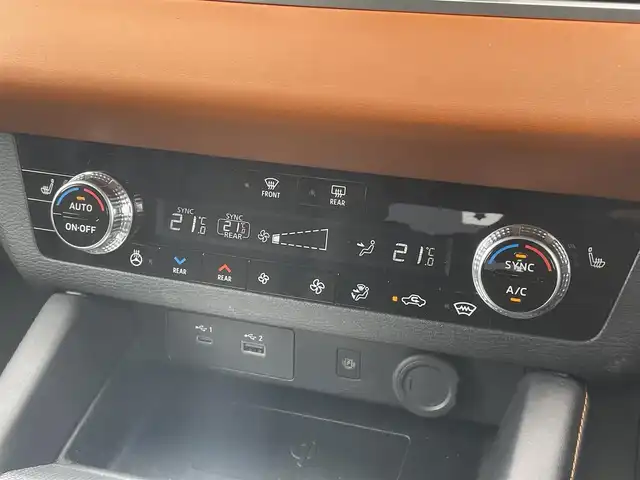 三菱 アウトランダー ＰＨＥＶ P 千葉県 2023(令5)年 3.1万km コスミックブルーマイカ BOSEサウンド/マイパイロット/　衝突軽減ブレーキ/レーンキープアシスト/　レーダークルーズコントロール/オートハイビーム/　クリアランスソナー/ブラインドスポットモニター/純正ナビ/　フルセグ/BT/USB/カープレイ/全方位カメラ/ステアリングスイッチ/パドルシフト/ETC2.0/レザーシート/シートヒーター(D/N/2列席)/パワーバックドア/ワイヤレス充電/100V電源/LEDヘッドライト/オートライト/スマートキー/プッシュスタート