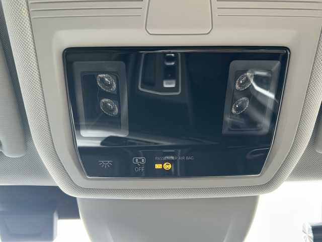 フォルクスワーゲン ＶＷ ゴルフ TDI アクティブADV プラチナムED 東京都 2023(令5)年 0.4万km グレー ワンオーナー/純正フルセグTVナビ/（Bluetooth/App-Connect）/純正17インチアルミホイール/純正ドライブレコーダー（DR-S5-VW）（前後）/エア・ケア・クリマトロニック/純正フロアマット/シートヒーター（前席）/LEDヘッドライト/オートライト/オートマチックハイビーム/コーナーセンサー（前後）/クルーズコントール/バドルシフト/レーンキープアシスト/アイドリングストップ/カーテンエアバック/衝突被害軽減システム/スマートキー/スペアキー１本/保証書/取説書/ムーンストーングレー