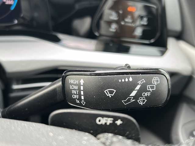 フォルクスワーゲン ＶＷ ゴルフ TDI アクティブADV プラチナムED 東京都 2023(令5)年 0.4万km グレー ワンオーナー/純正フルセグTVナビ/（Bluetooth/App-Connect）/純正17インチアルミホイール/純正ドライブレコーダー（DR-S5-VW）（前後）/エア・ケア・クリマトロニック/純正フロアマット/シートヒーター（前席）/LEDヘッドライト/オートライト/オートマチックハイビーム/コーナーセンサー（前後）/クルーズコントール/バドルシフト/レーンキープアシスト/アイドリングストップ/カーテンエアバック/衝突被害軽減システム/スマートキー/スペアキー１本/保証書/取説書/ムーンストーングレー