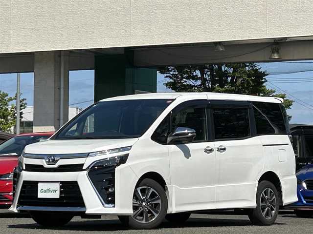 トヨタ ヴォクシー ZS 煌Ⅲ 宮城県 2021(令3)年 1.6万km ホワイトパールクリスタルシャイン １オーナー//ドラレコ前後//純正ディーラーナビ（フルセグＴＶ，ＡＭ，ＦＭ，ＣＤ）//ビルトインETC//クルーズコントロ//オートハイビーム//車線逸脱アラート//クリアランスソナー//USBポート//純正フロアマット//純正AW夏タイヤ//両側パワースライドドア//プッシュスタート//アイドリングストップ//バックカメラ